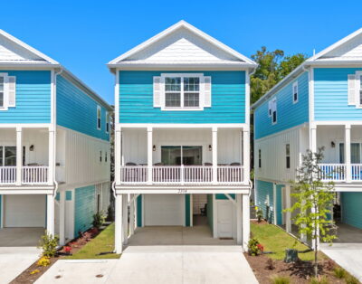 Walk to the Beach! Brand New Home! – Sleeps 10
